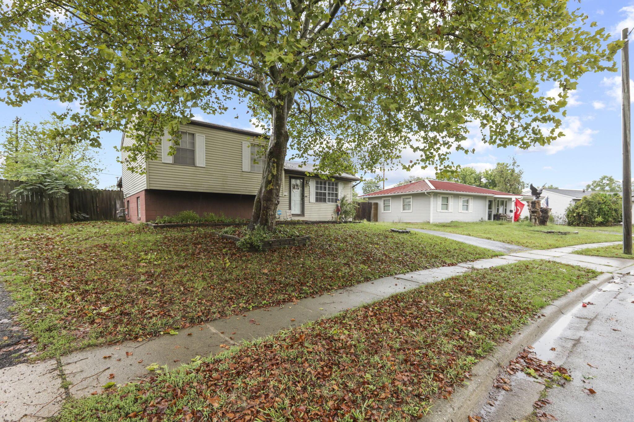 3267 Faycrest Road Columbus, OH 43232 - Photo 30 of 30 Fr Lf w/ Sidewalk