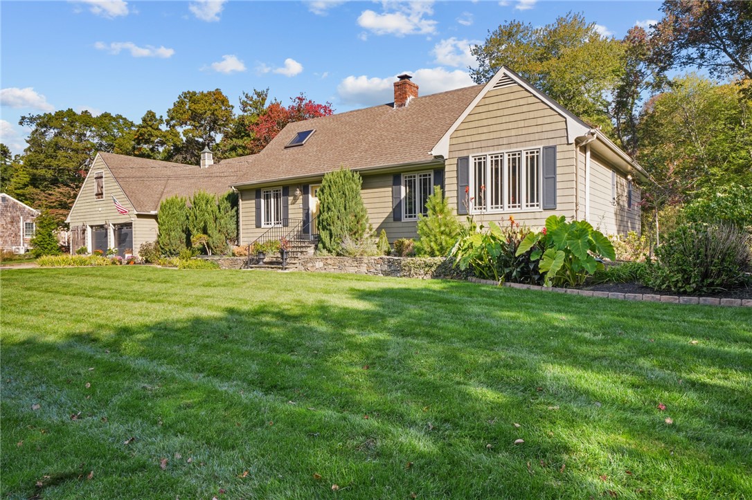 22 Fireside Drive Barrington, RI 02806 - Photo 2 of 40