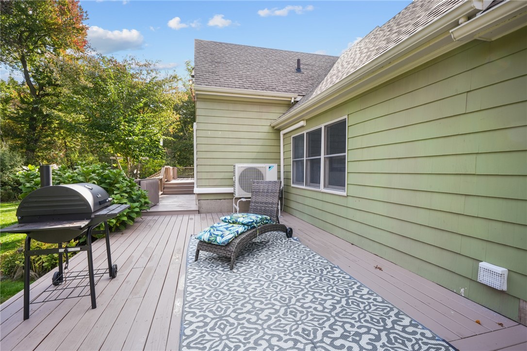 22 Fireside Drive Barrington, RI 02806 - Photo 36 of 40