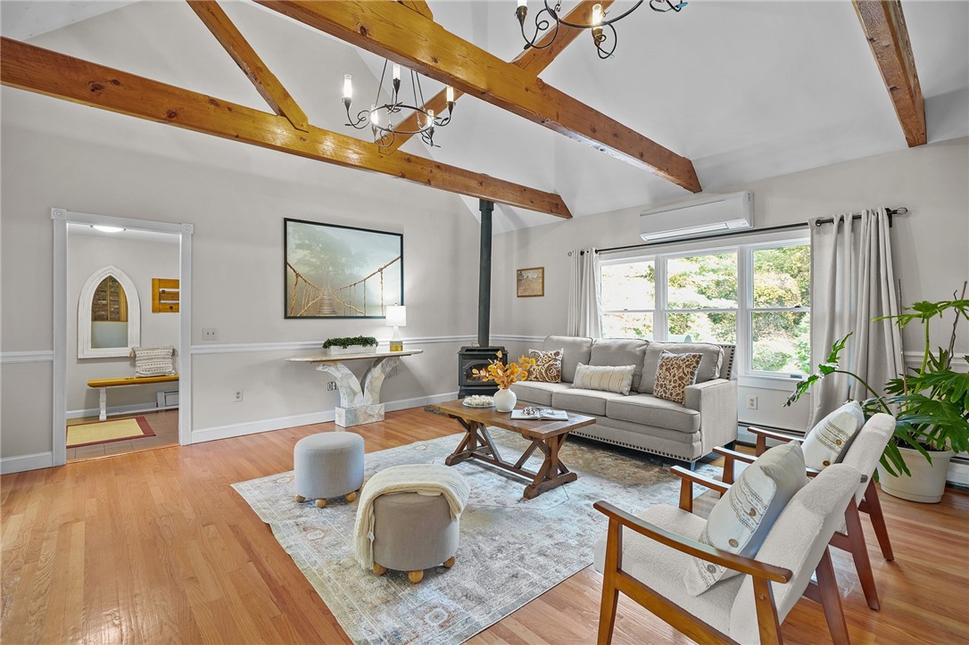 22 Fireside Drive Barrington, RI 02806 - Photo 5 of 40