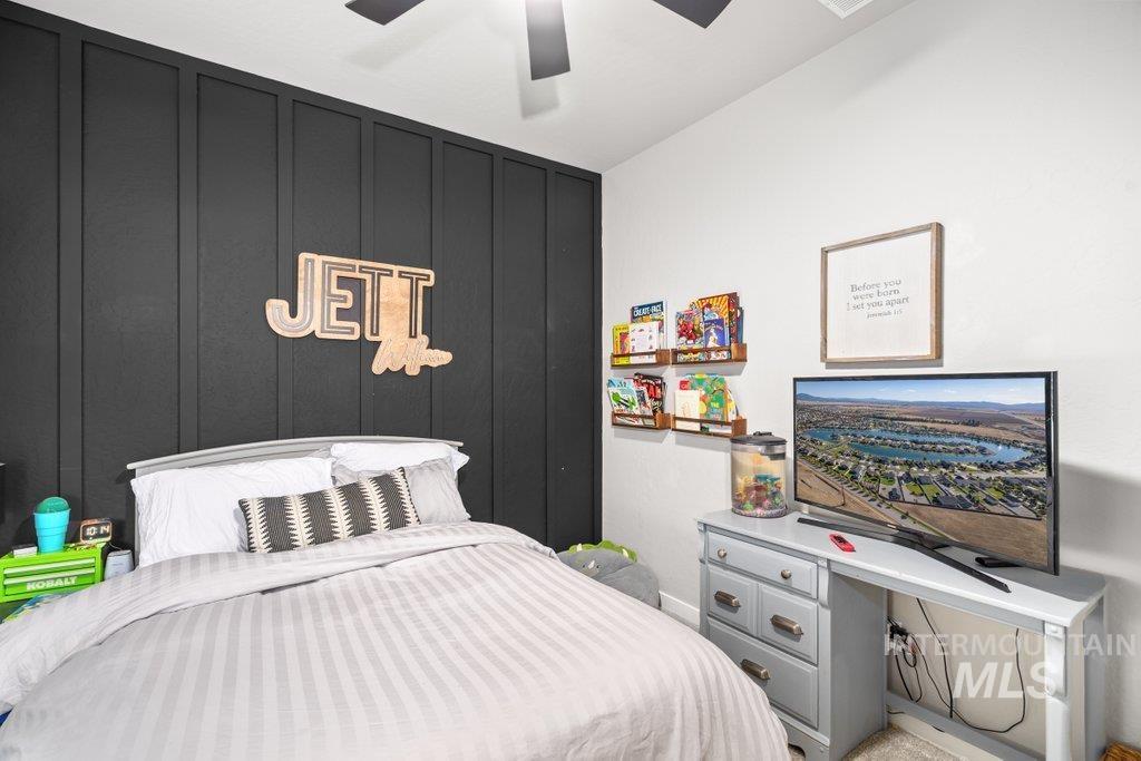 6697 West Irish Circle Rathdrum, ID 83858 - Photo 14 of 36 Bedroom with ceiling fan