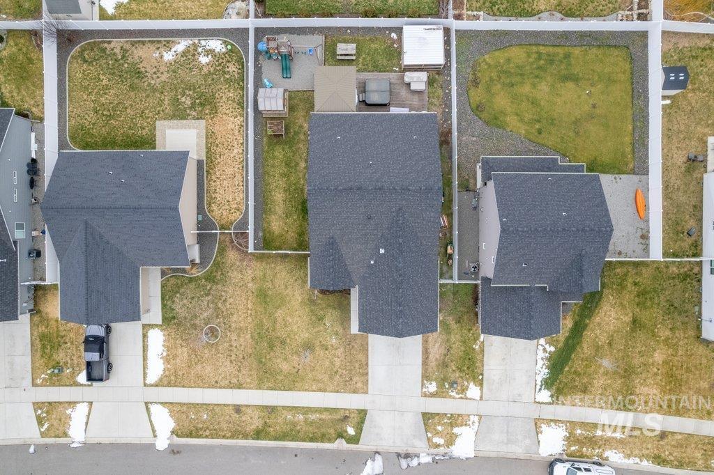 6697 West Irish Circle Rathdrum, ID 83858 - Photo 28 of 36 Aerial perspective of suburban area