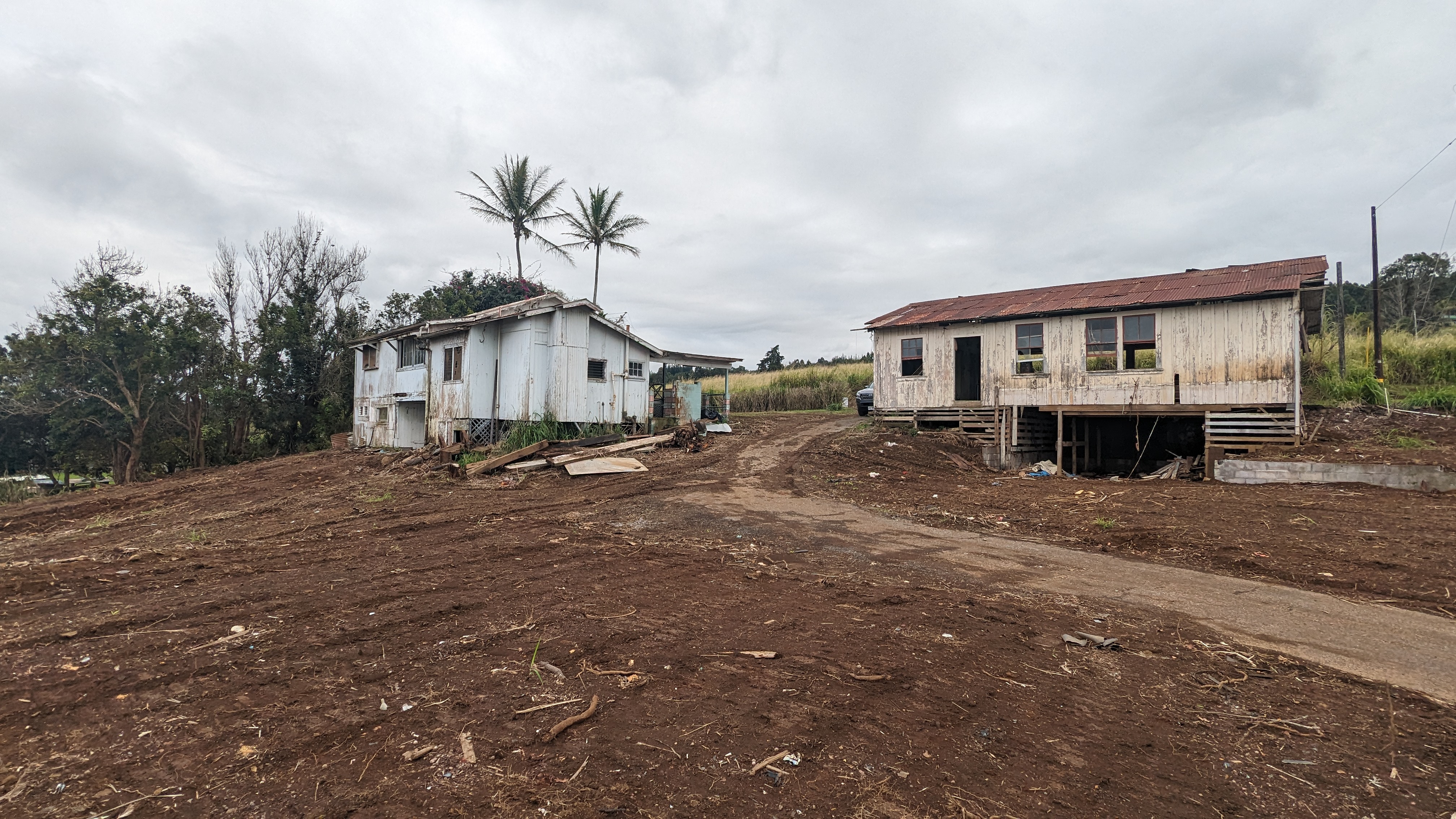 44-2906 Kalopa Road Honokaa, HI 96727 - Photo 21 of 29 a house view with a garden space