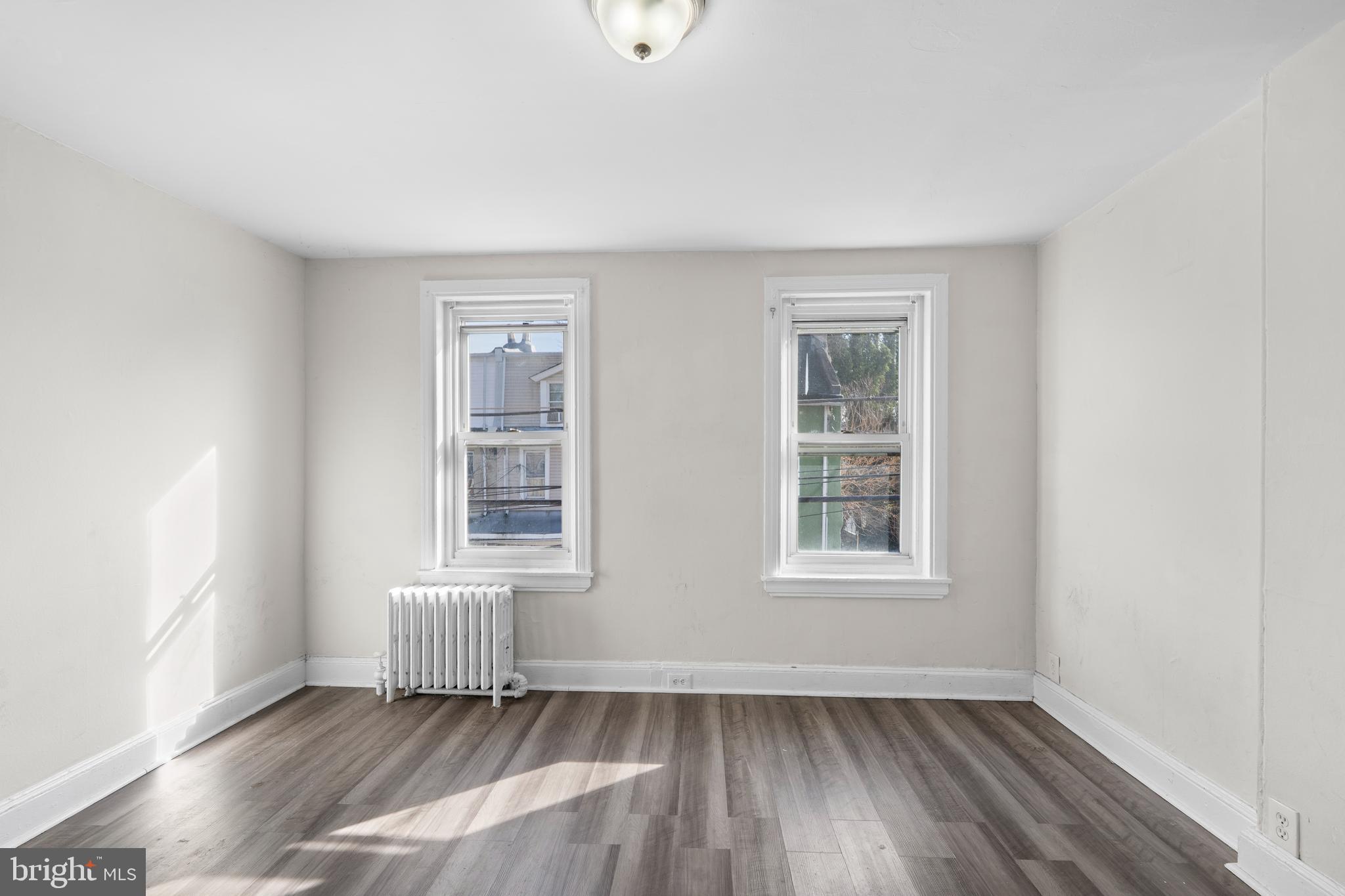 421 Mechanic Street Philadelphia, PA 19144 - Photo 14 of 20 an empty room with a window