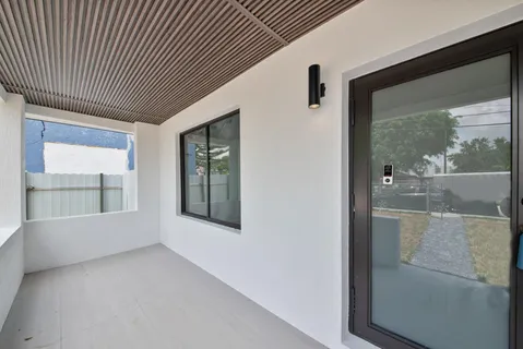 $520,000 | 860 Northwest 70th Street, Miami, FL 33150