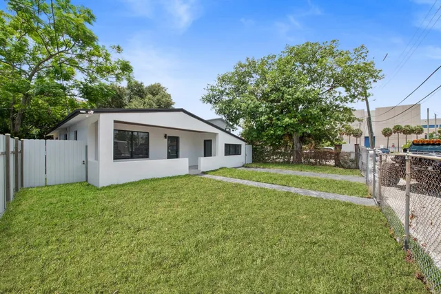 $520,000 | 860 Northwest 70th Street, Miami, FL 33150