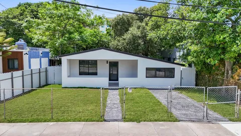 $520,000 | 860 Northwest 70th Street, Miami, FL 33150