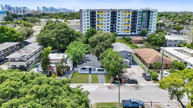 $520,000 | 860 Northwest 70th Street, Miami, FL 33150