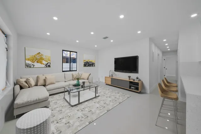 $520,000 | 860 Northwest 70th Street, Miami, FL 33150