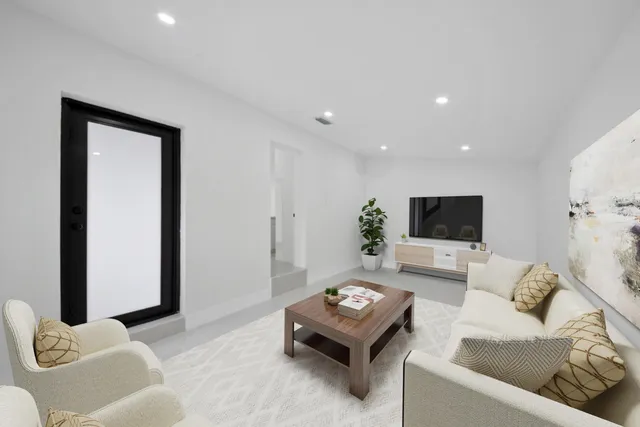 $520,000 | 860 Northwest 70th Street, Miami, FL 33150