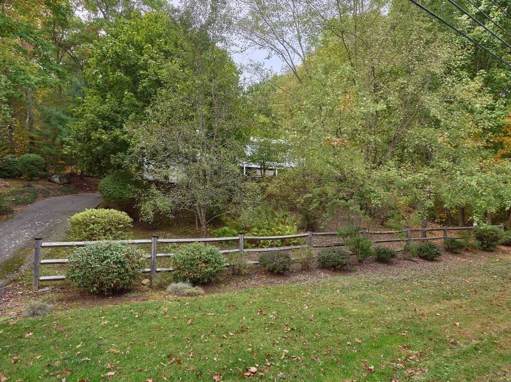 154 Stafford Road Wales, MA 01081 - Photo 3 of 42 Gallery Image 3