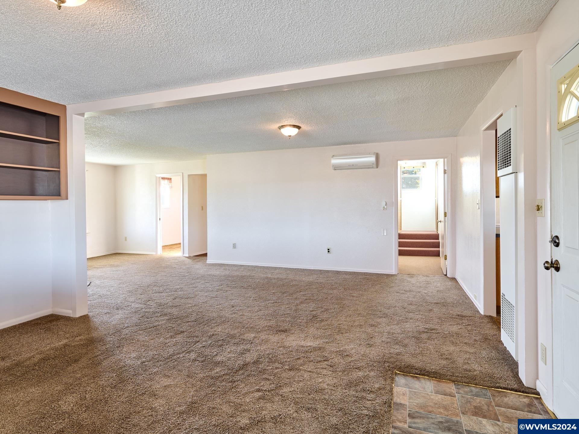 673 Howell Prairie Road Northeast Salem, OR 97317 - Photo 5 of 49 Gallery Image 5