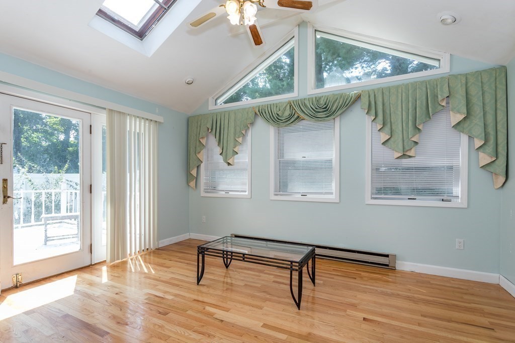 59 Weyham Road Weymouth, MA 02191 - Photo 5 of 18