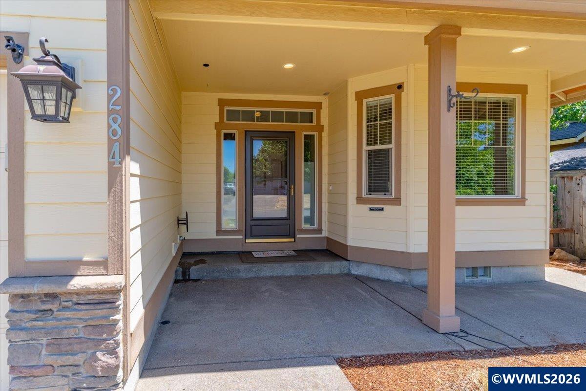 284 Southwest Wyatt Street Dallas, OR 97338 - Photo 2 of 38