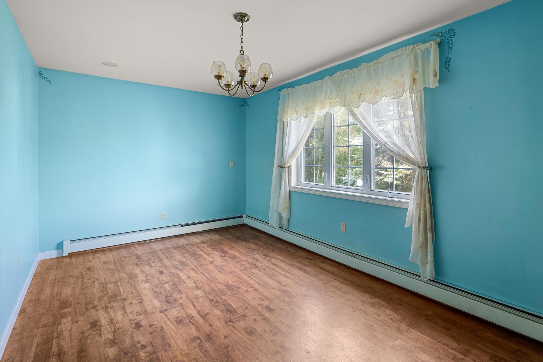 199 Valleyfield Drive Colchester, VT 05446 - Photo 4 of 29