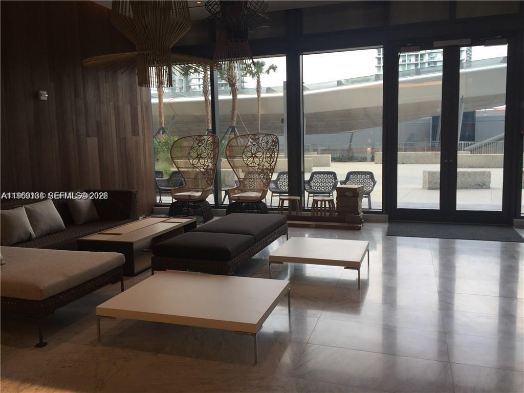 68 Southeast 6th Street, Unit 2807 Miami, FL 33131 - Photo 18 of 30