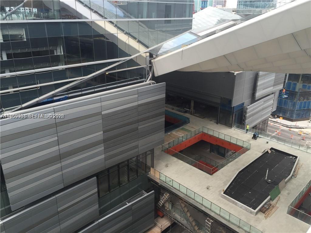 68 Southeast 6th Street, Unit 2807 Miami, FL 33131 - Photo 26 of 30