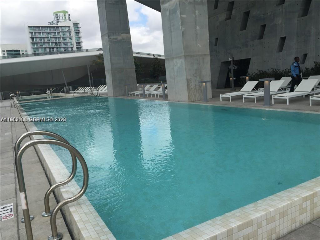 68 Southeast 6th Street, Unit 2807 Miami, FL 33131 - Photo 28 of 30