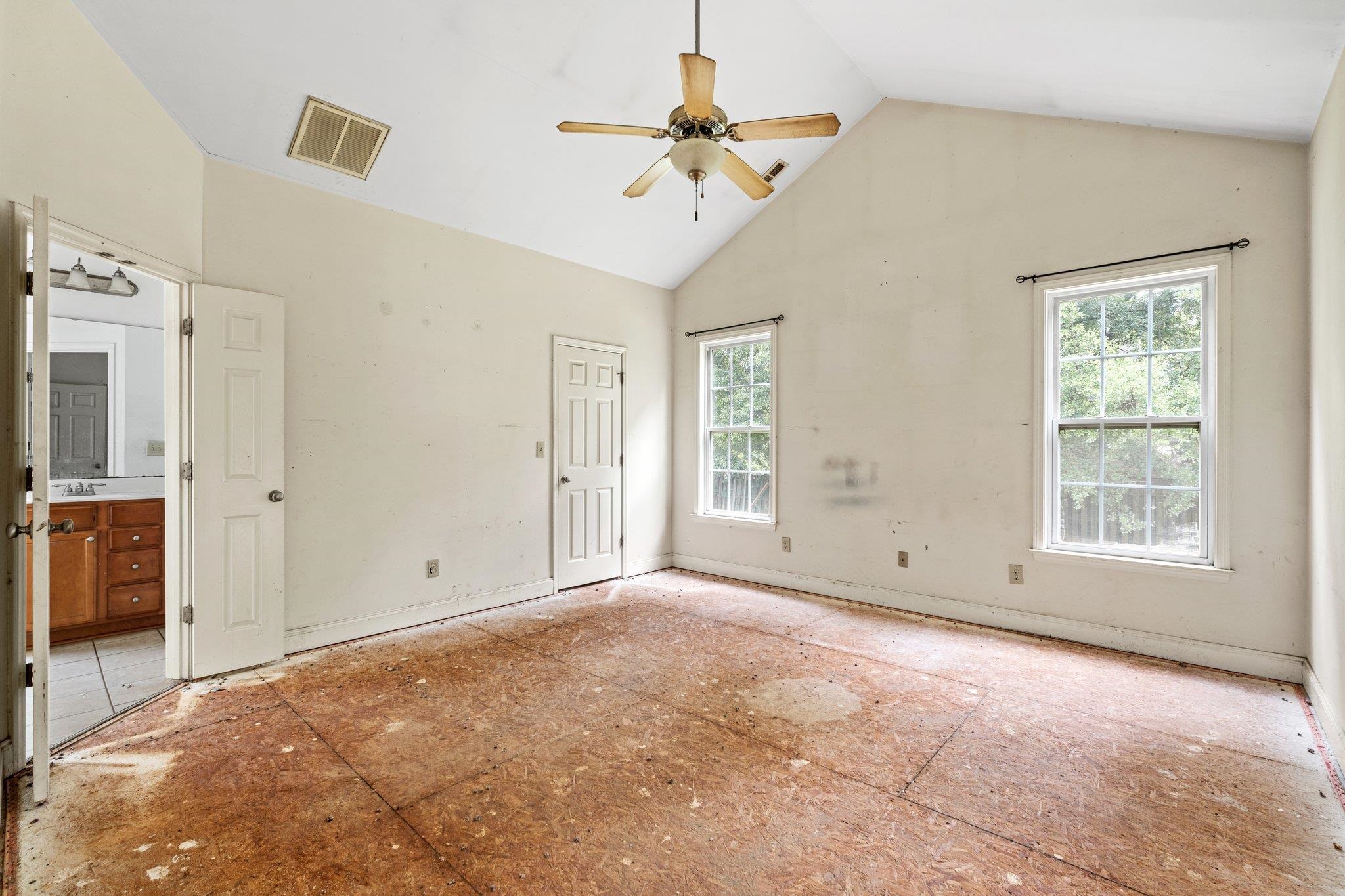 90 Holly Tree Circle Duncan, SC 29334 - Photo 18 of 28 Gallery Image 18