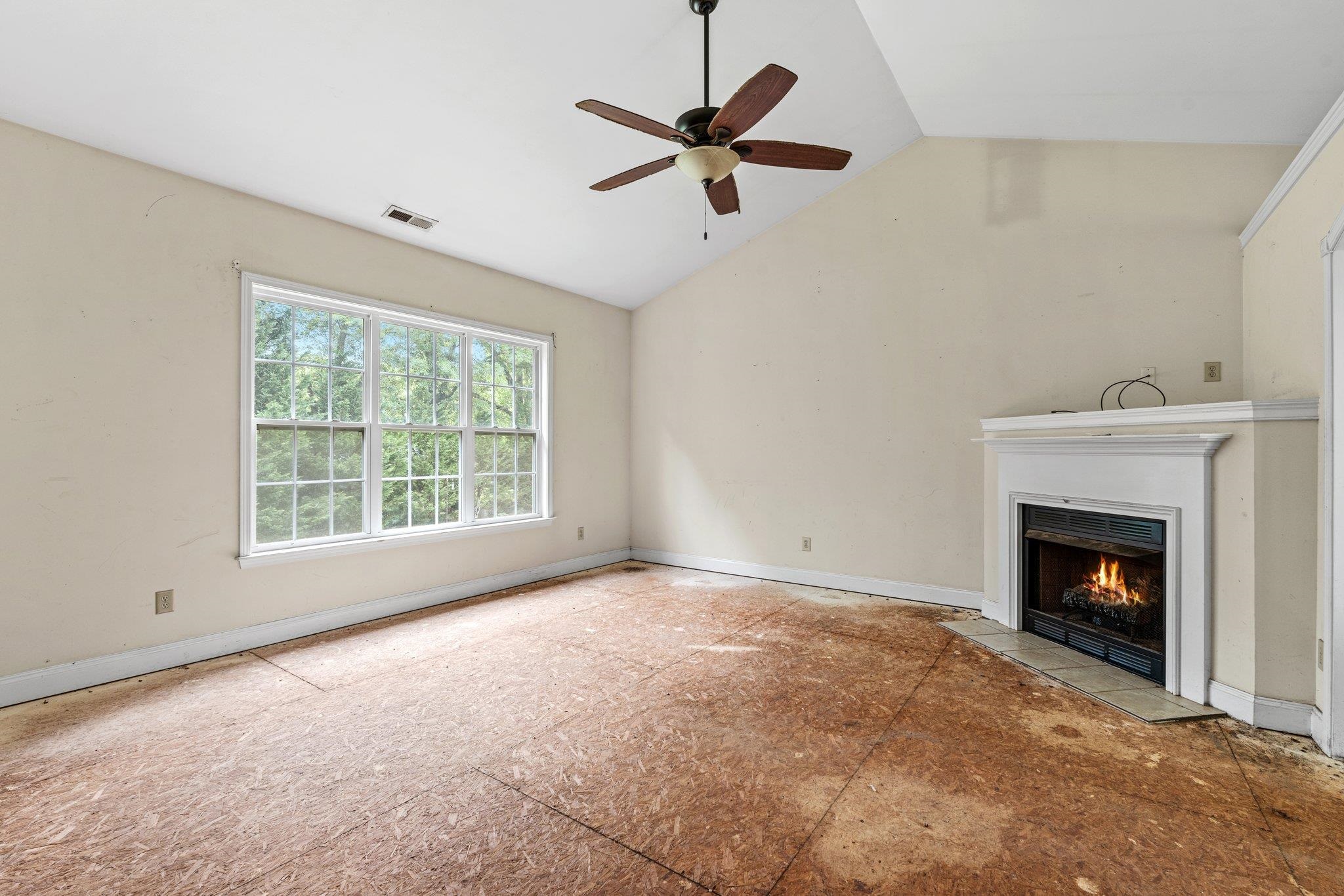 90 Holly Tree Circle Duncan, SC 29334 - Photo 9 of 28 Gallery Image 9