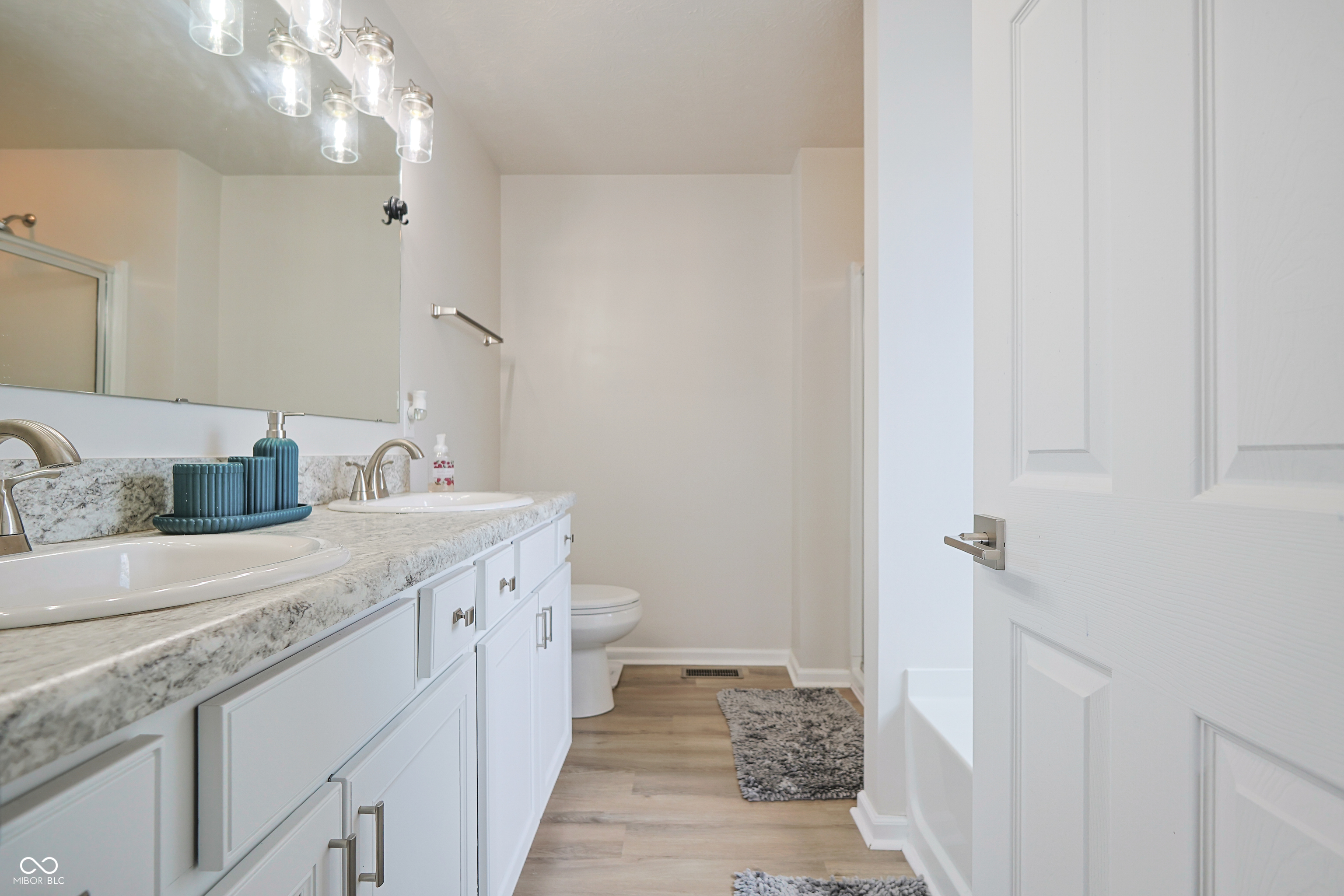 2101 Shadow Fox Drive Columbus, IN 47201 - Photo 30 of 39