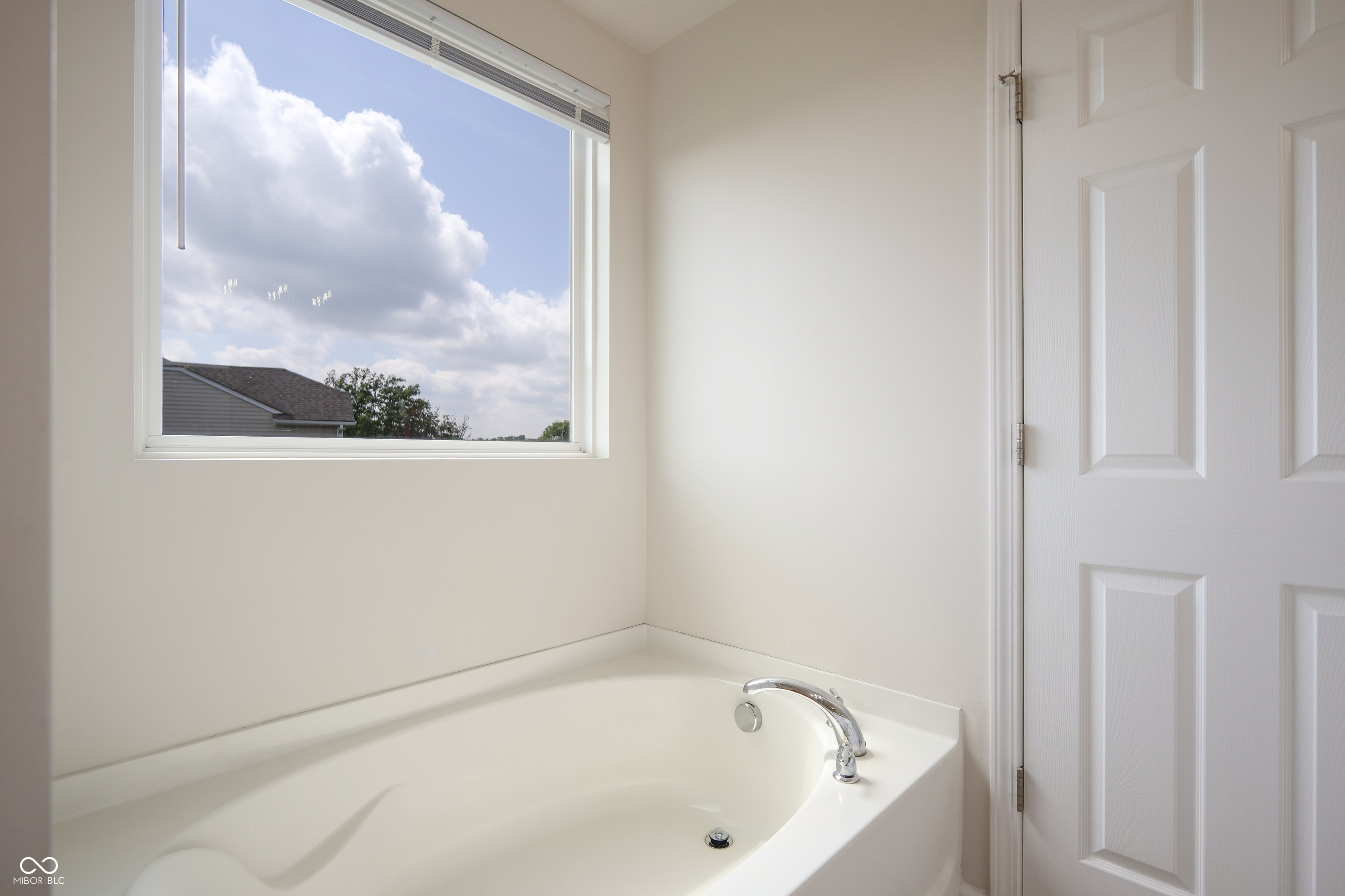 2101 Shadow Fox Drive Columbus, IN 47201 - Photo 32 of 39