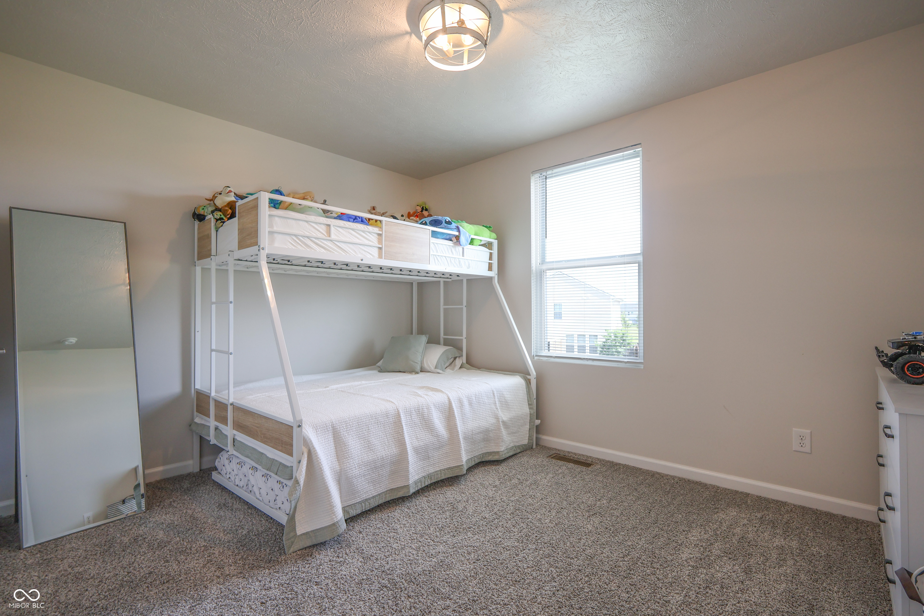 2101 Shadow Fox Drive Columbus, IN 47201 - Photo 33 of 39