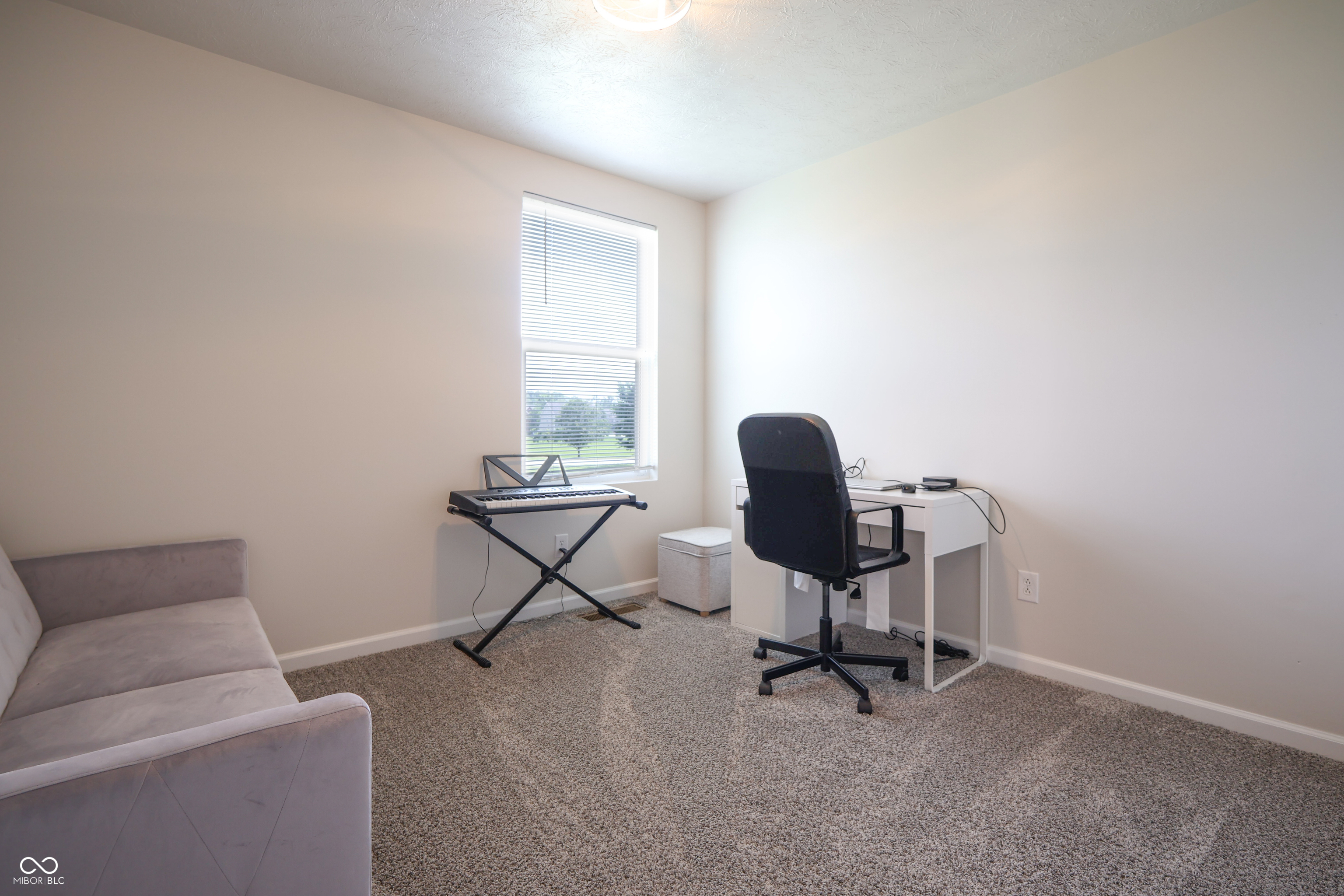 2101 Shadow Fox Drive Columbus, IN 47201 - Photo 37 of 39