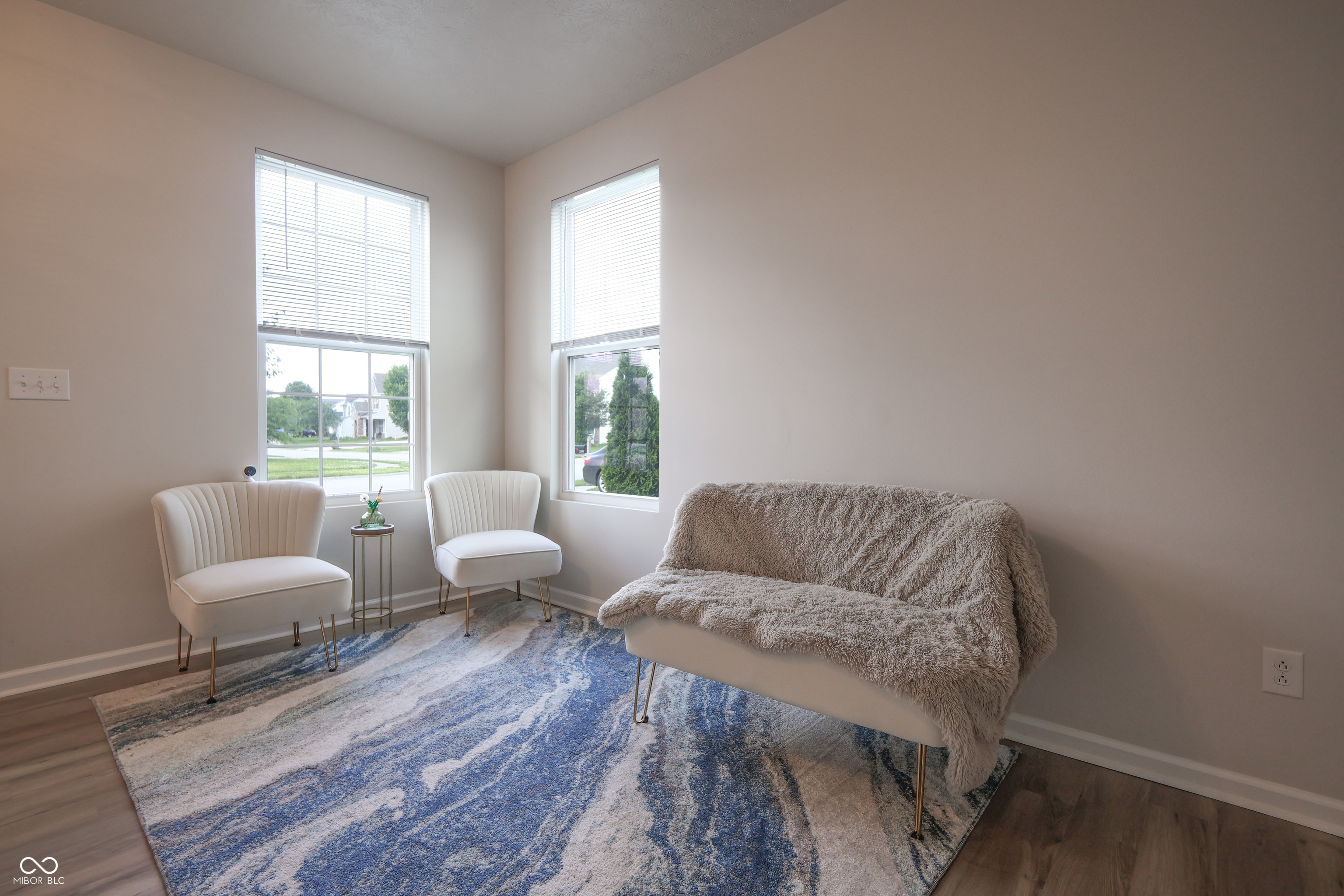 2101 Shadow Fox Drive Columbus, IN 47201 - Photo 5 of 39