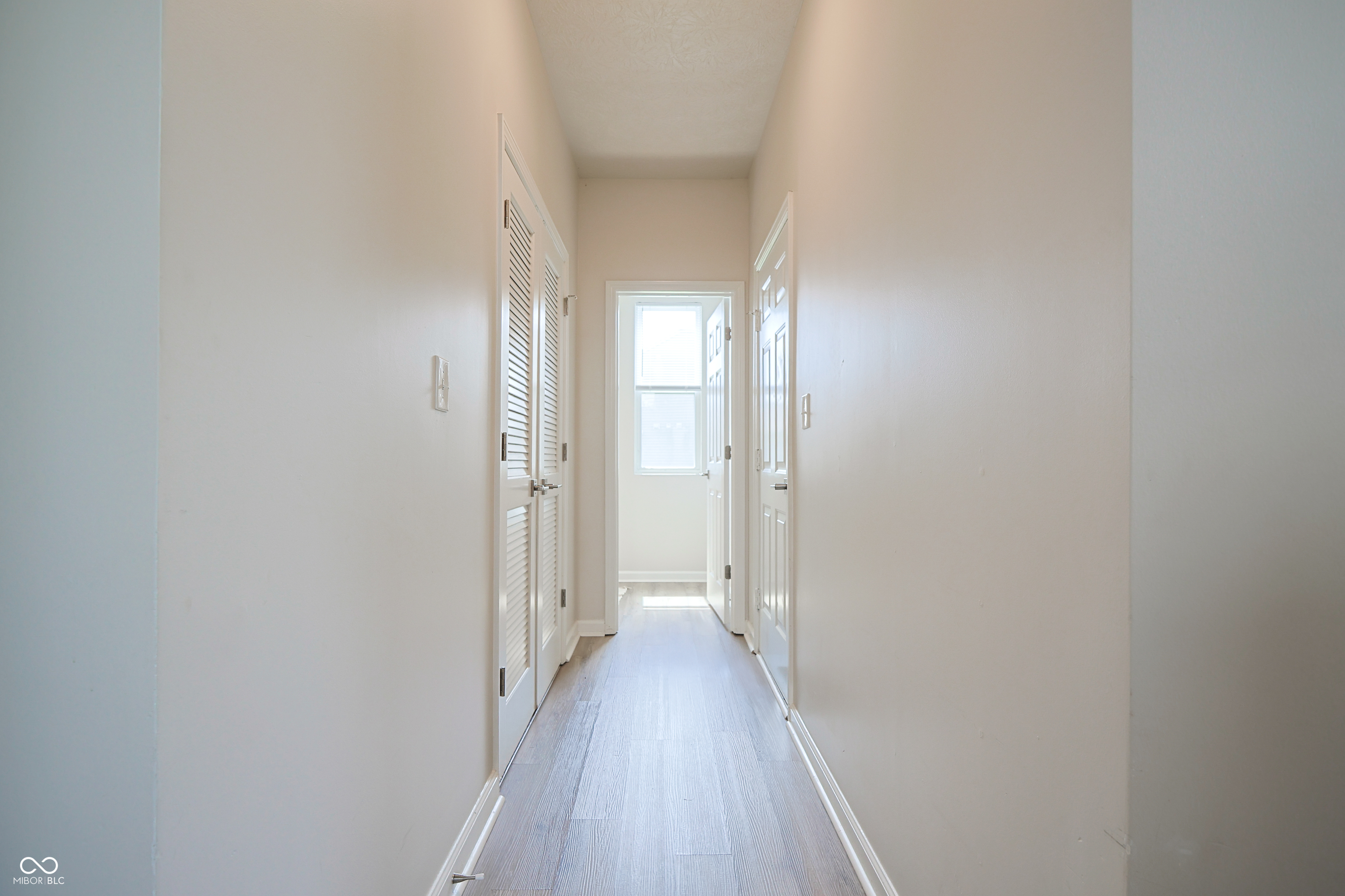 2101 Shadow Fox Drive Columbus, IN 47201 - Photo 9 of 39