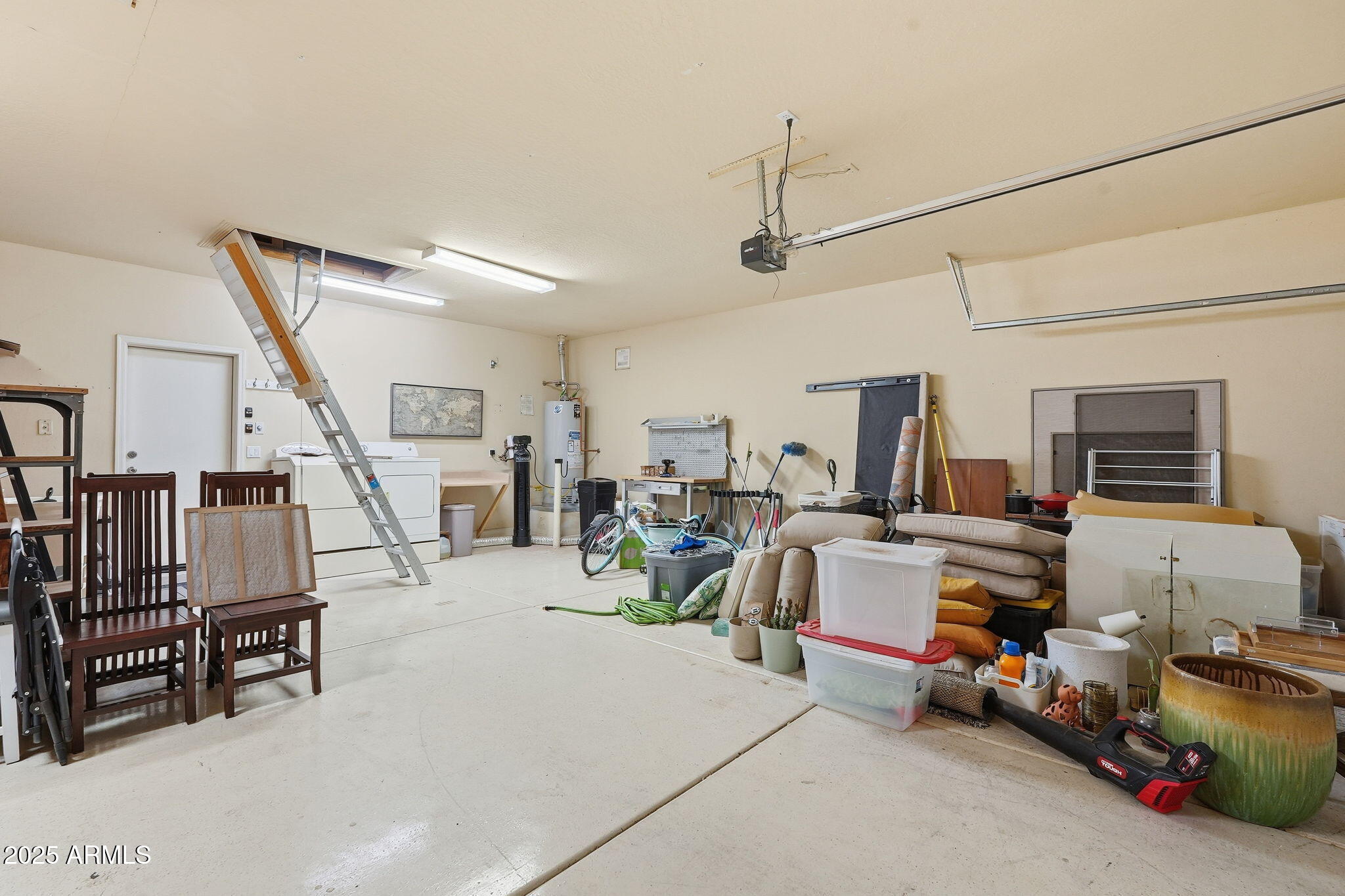 5161 North Scottsdale Road Eloy, AZ 85131 - Photo 33 of 58 a view of a livingroom with furniture and a flat screen tv
