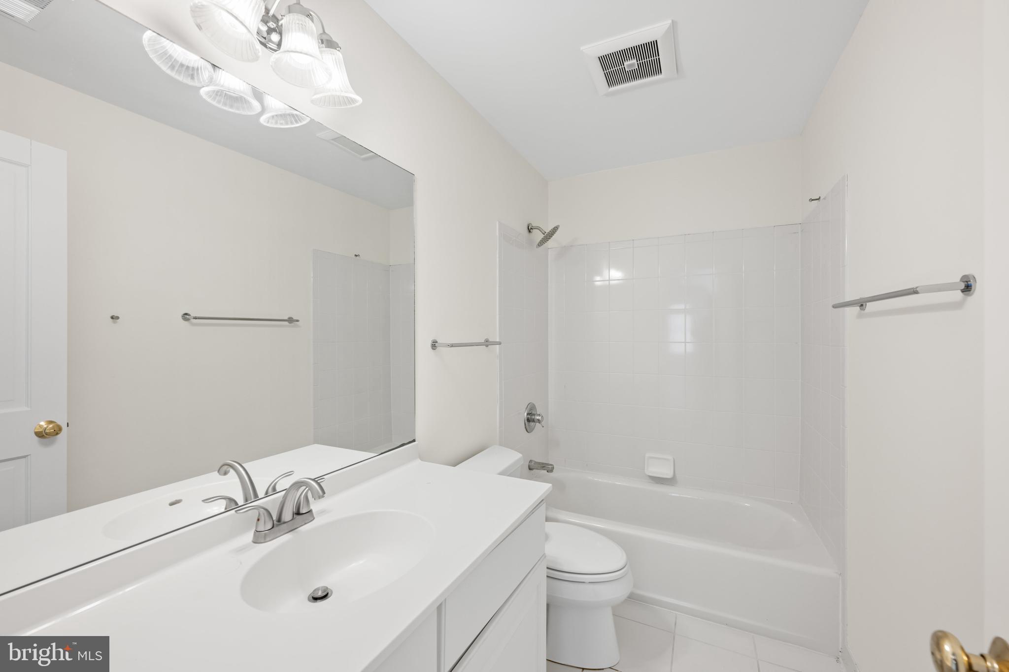 7102 Exeter Road Bethesda, MD 20814 - Photo 22 of 31