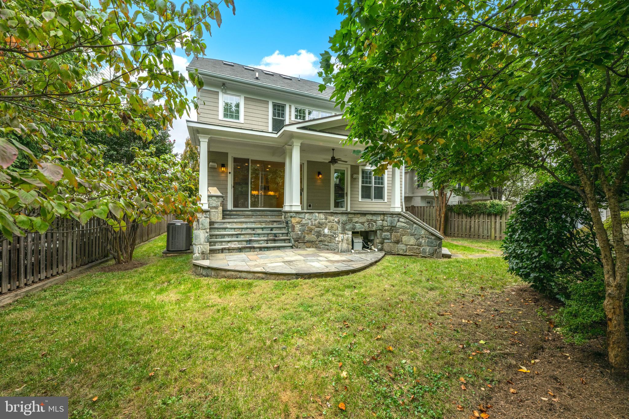 7102 Exeter Road Bethesda, MD 20814 - Photo 26 of 31