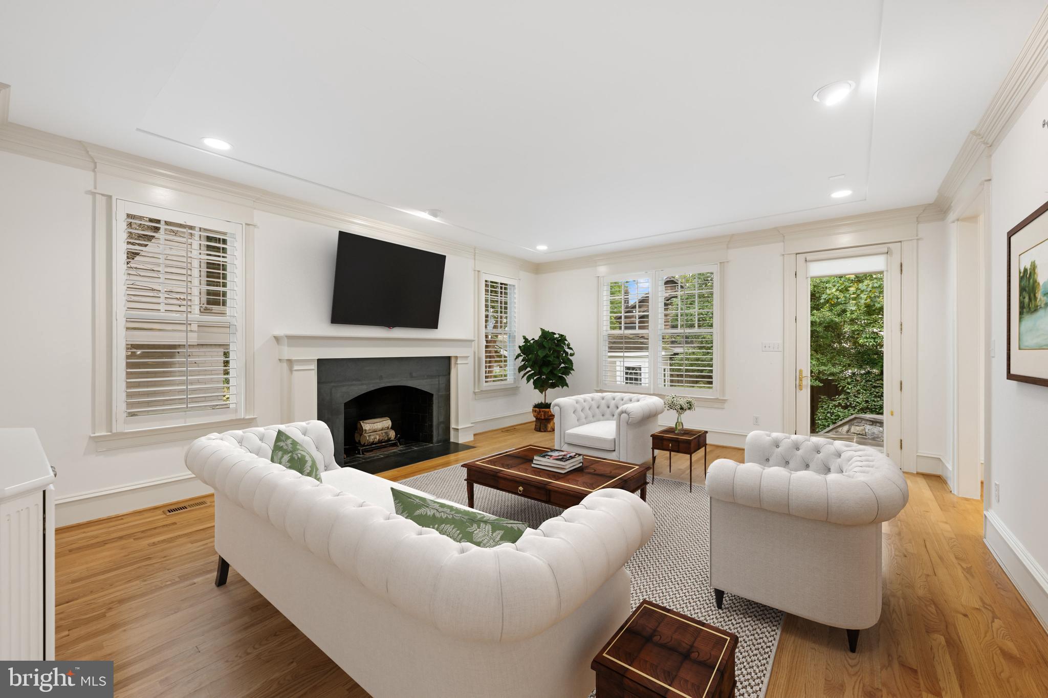 7102 Exeter Road Bethesda, MD 20814 - Photo 6 of 31