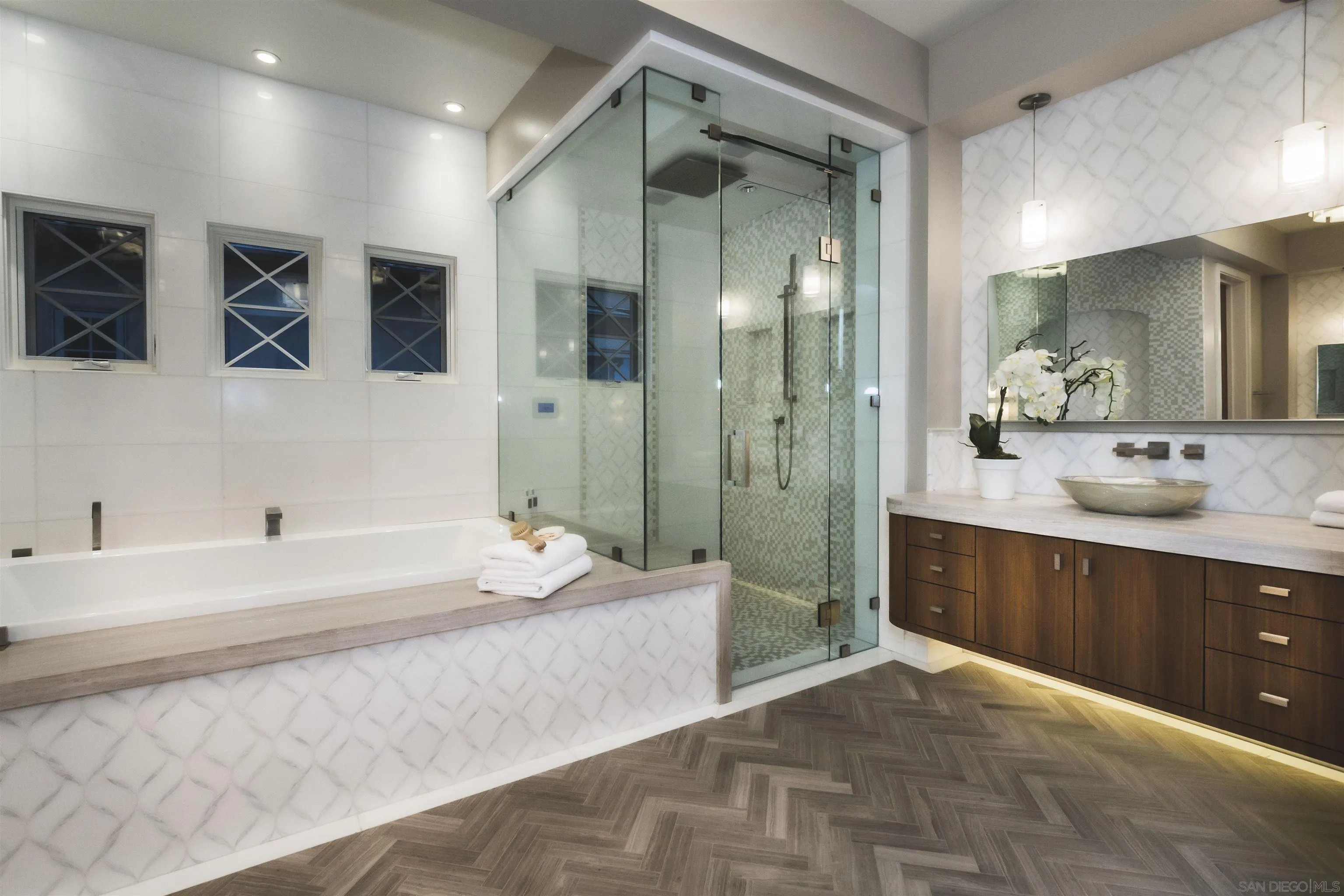 824 Neptune Avenue Encinitas, CA 92024 - Photo 16 of 33 a spacious bathroom with a double vanity sink mirror and double