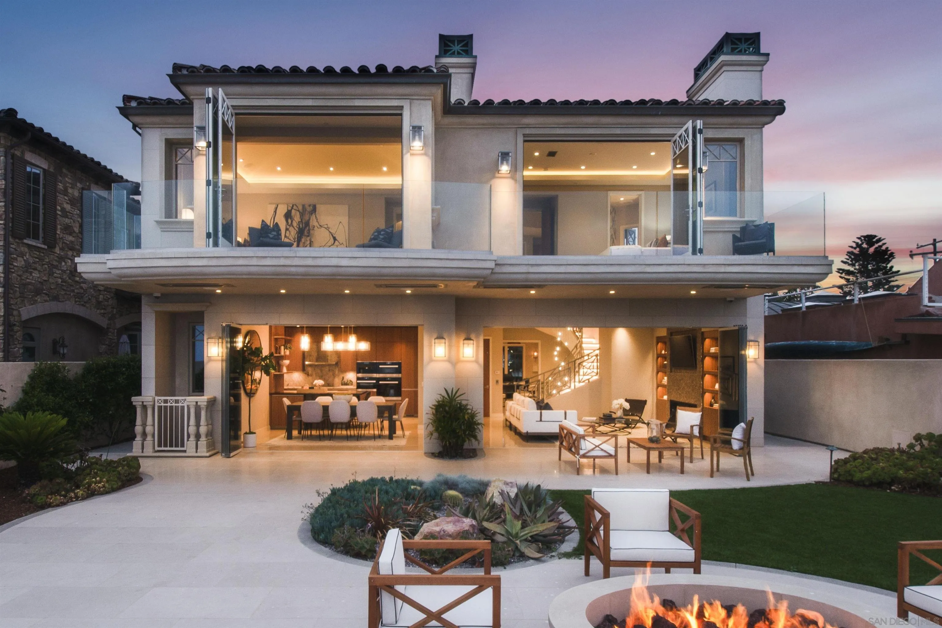 824 Neptune Avenue Encinitas, CA 92024 - Photo 2 of 33