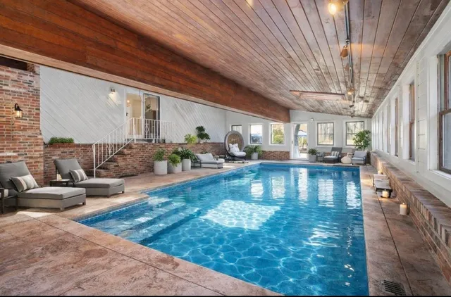 $789,000 | 314 Main Street, Plaistow, NH 03865