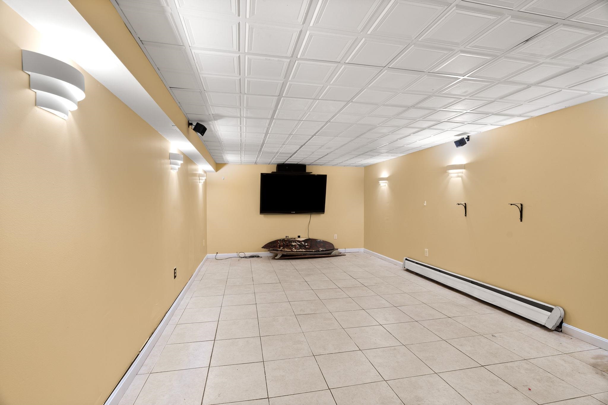 314 Main Street Plaistow, NH 03865 - Photo 46 of 60