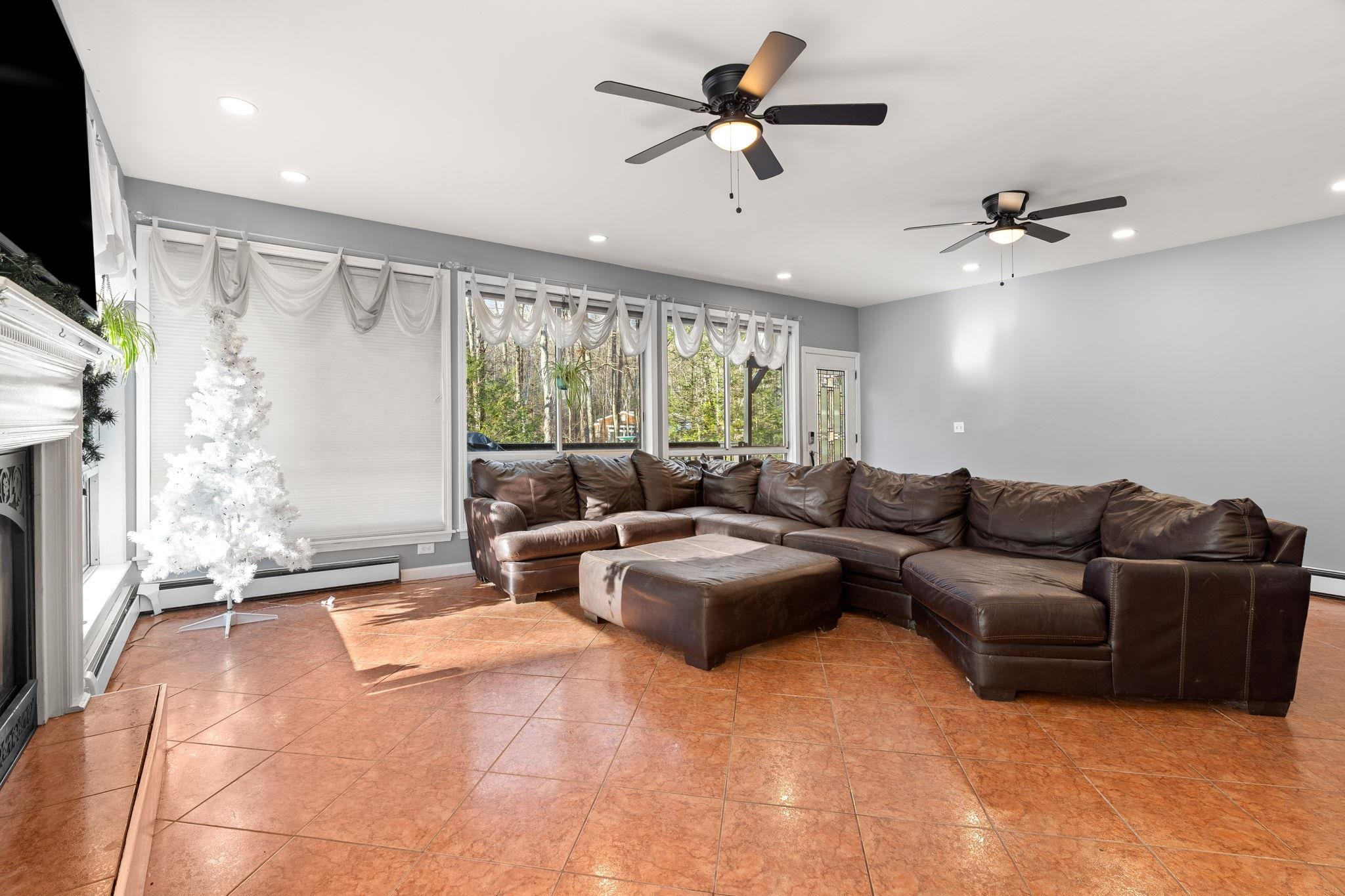 314 Main Street Plaistow, NH 03865 - Photo 7 of 60