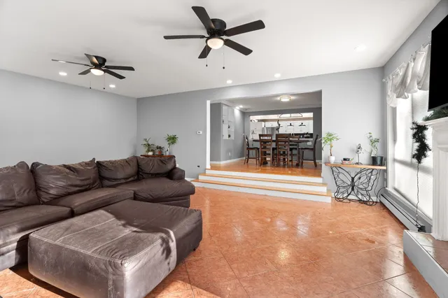 $789,000 | 314 Main Street, Plaistow, NH 03865