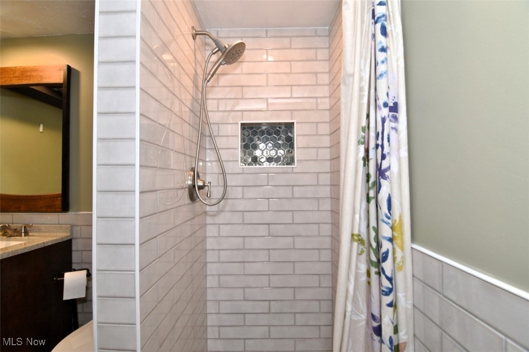 1361 Dorsh Road Cleveland, OH 44121 - Photo 32 of 38 Gallery Image 32