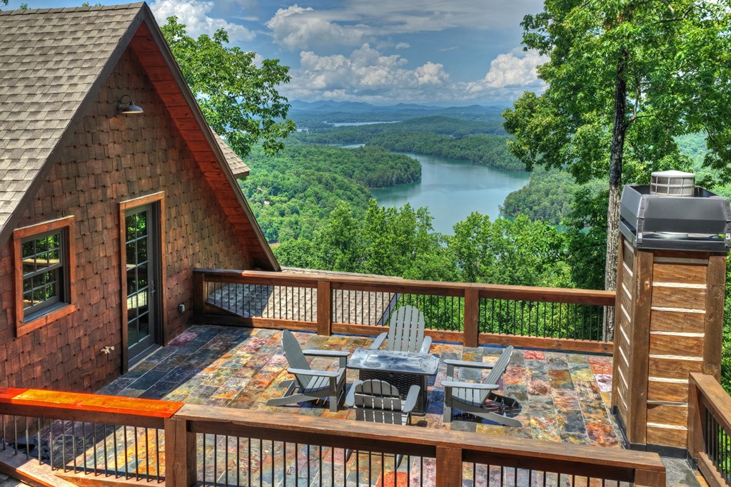 454 Genessee Path Blue Ridge, GA 30513 - Photo 5 of 95 Gallery Image 5