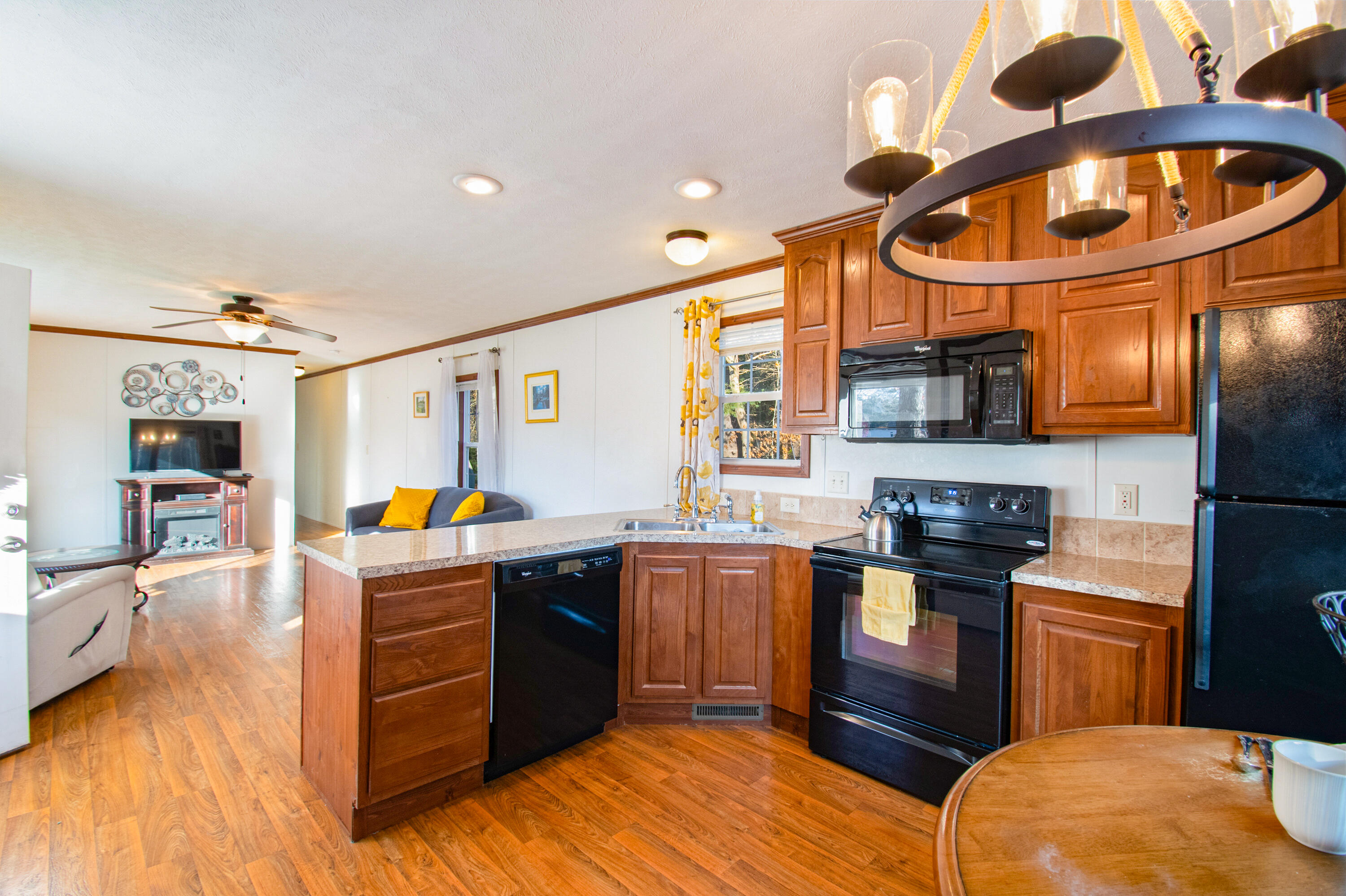 10 Amos Way Brunswick, ME 04011 - Photo 4 of 42 10AmosWayBrunswick-07