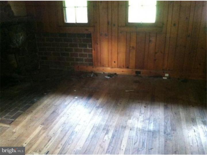 8471 Woodside Road Slatington, PA 18080 - Photo 4 of 7