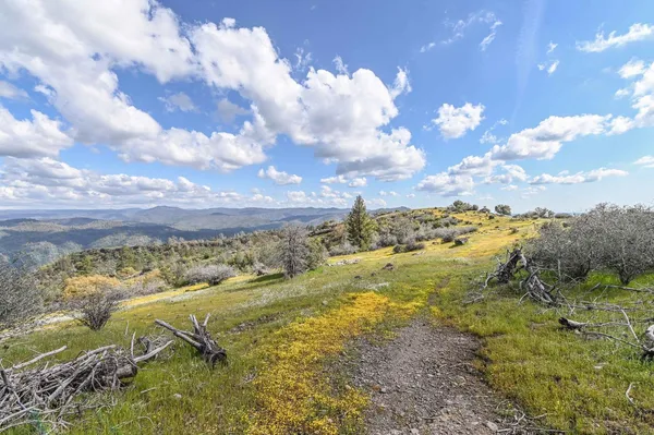 $299,000 | 1 Pennsylvania Gulch Road, Murphys, CA 95247