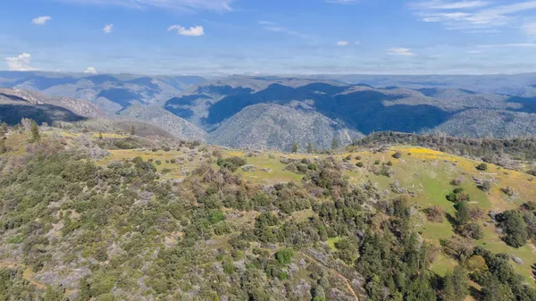$299,000 | 1 Pennsylvania Gulch Road, Murphys, CA 95247