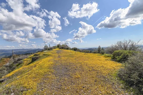 $299,000 | 1 Pennsylvania Gulch Road, Murphys, CA 95247