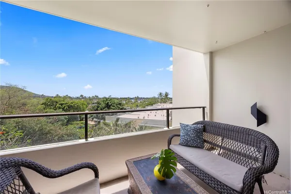 $4,000 | 6770 Hawaii Kai Drive, Unit 308, Honolulu, HI 96825