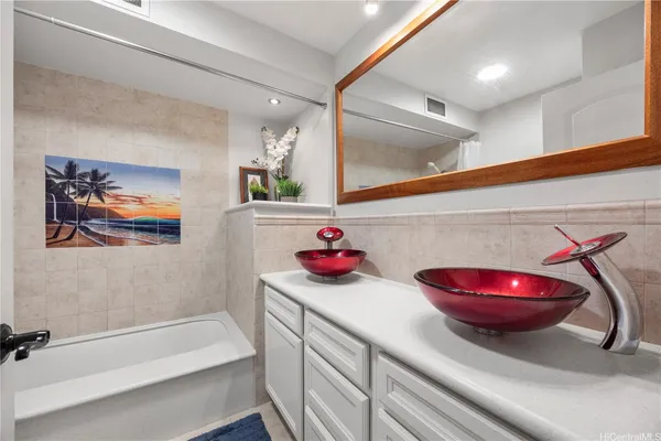 $4,000 | 6770 Hawaii Kai Drive, Unit 308, Honolulu, HI 96825