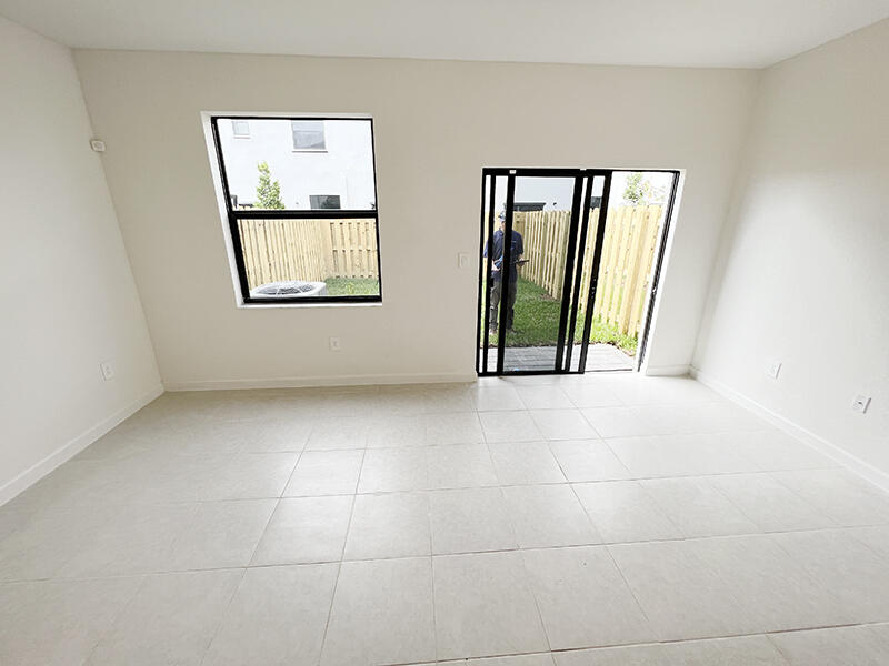 13302 Southwest 286th Street, Unit 13302 Homestead, FL 33033 - Photo 5 of 24 5.1